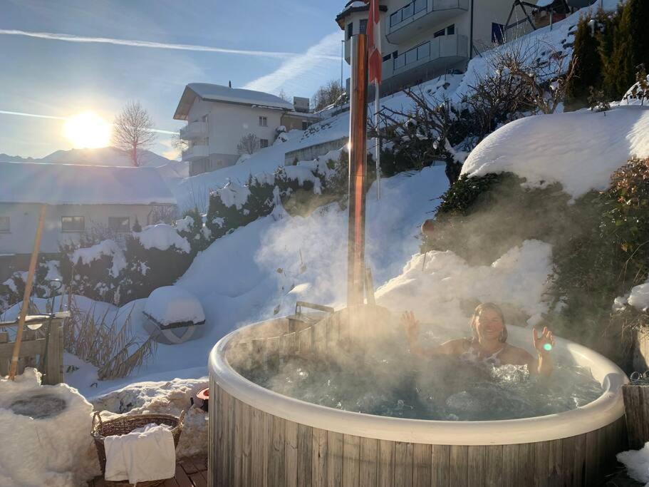 Stunning Panoramic Views! Hottube & Sauna Apartment *