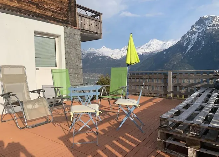 Stunning Panoramic Views! Hottube & Sauna